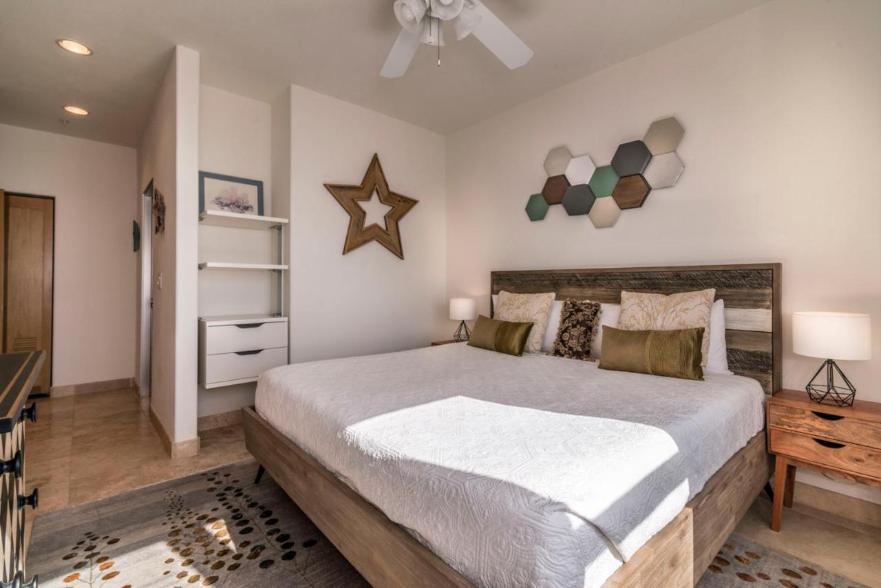 Sea Deuce By The Ocean Apartment Galveston Exterior photo