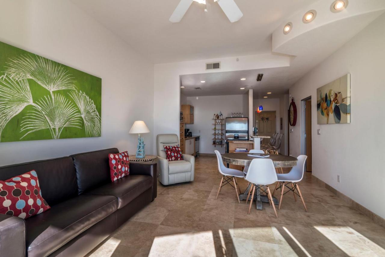 Sea Deuce By The Ocean Apartment Galveston Exterior photo