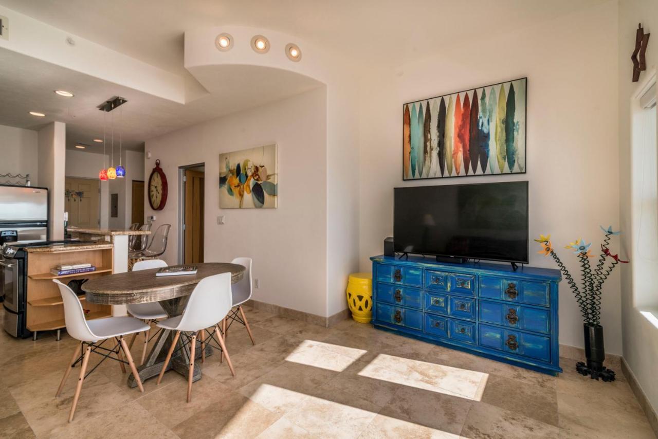 Sea Deuce By The Ocean Apartment Galveston Exterior photo